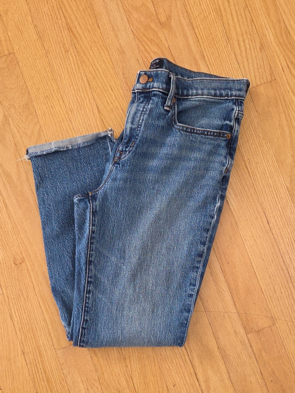 "Slim Boyfriend" Fit Denim